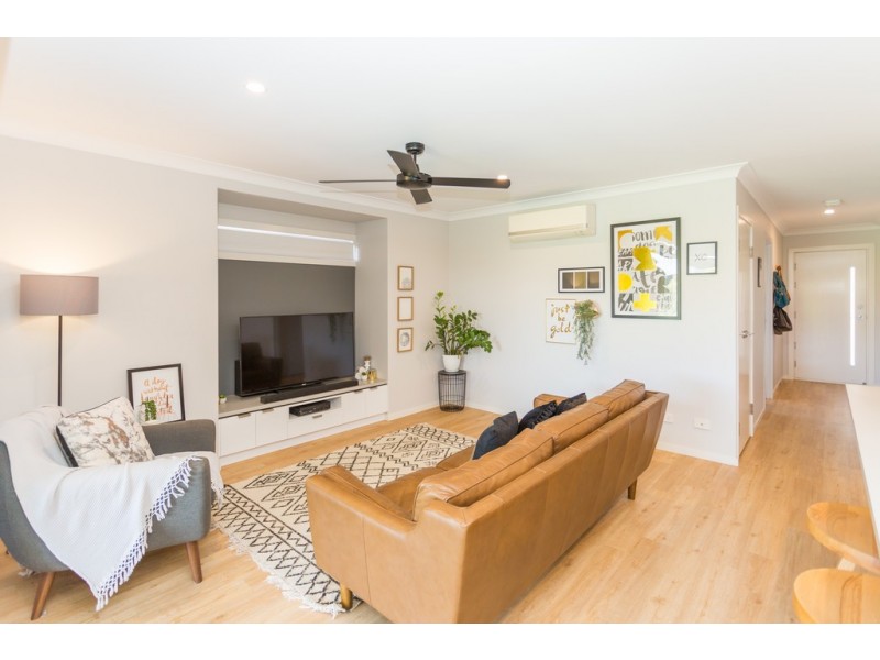 17 Dulcis Drive, Rural View QLD 4740