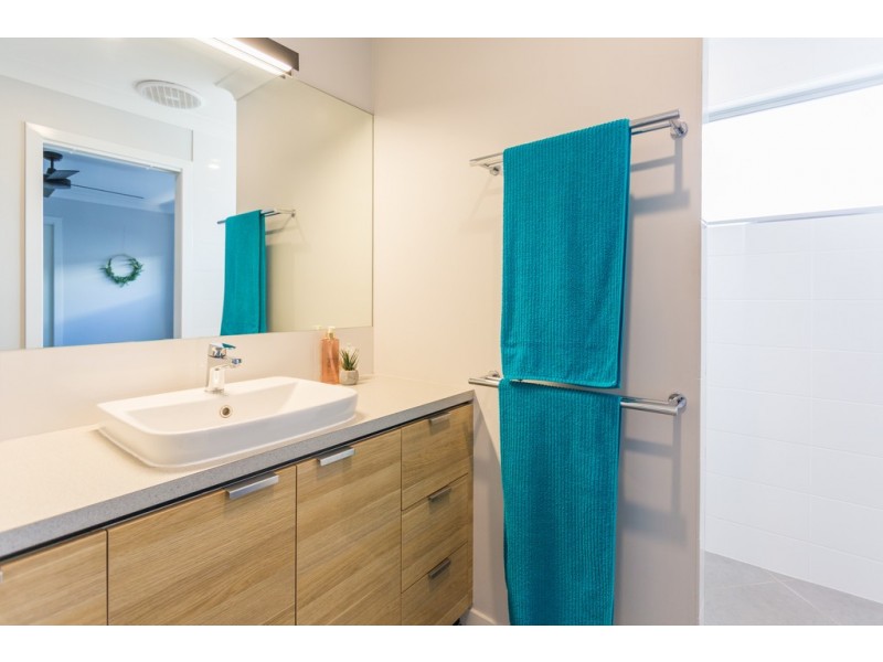 17 Dulcis Drive, Rural View QLD 4740