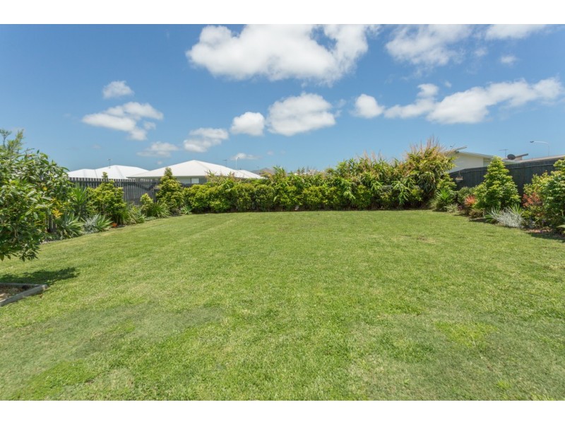 17 Dulcis Drive, Rural View QLD 4740