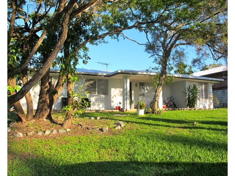 4 Andrew Milne Drive, Mount Pleasant QLD 4740