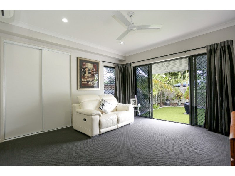 1/86 Binnington Esplanade, East Mackay QLD 4740