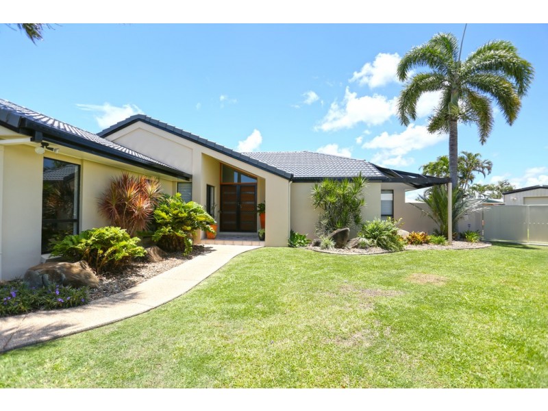 16 Katie Court, Ooralea QLD 4740