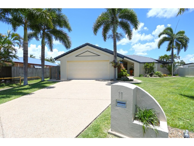 16 Katie Court, Ooralea QLD 4740