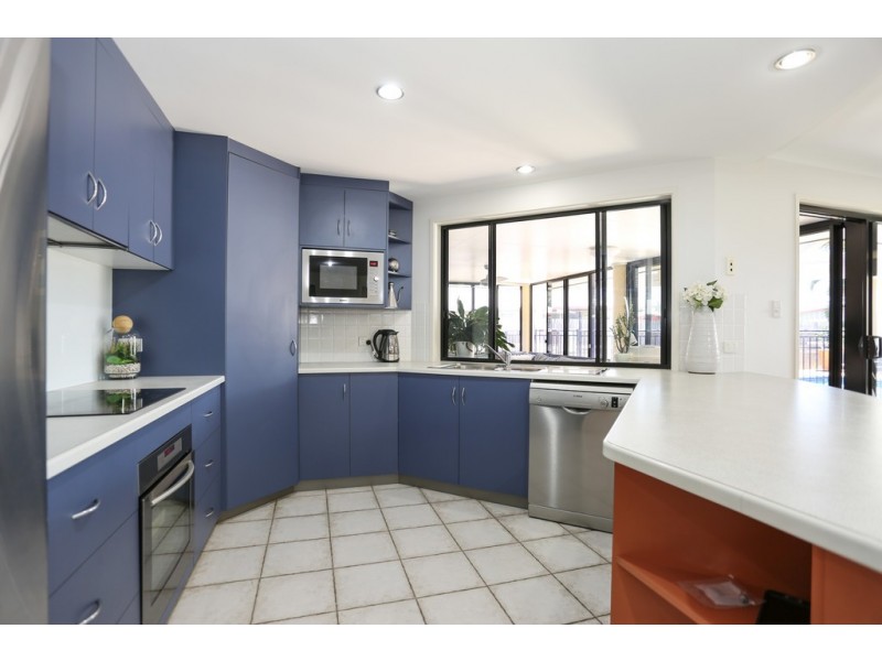 16 Katie Court, Ooralea QLD 4740