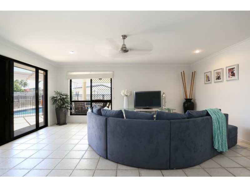 16 Katie Court, Ooralea QLD 4740