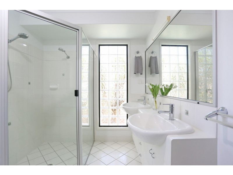 16 Katie Court, Ooralea QLD 4740