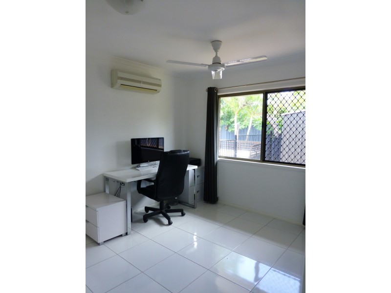 25 Loudon Street, Mount Pleasant QLD 4740