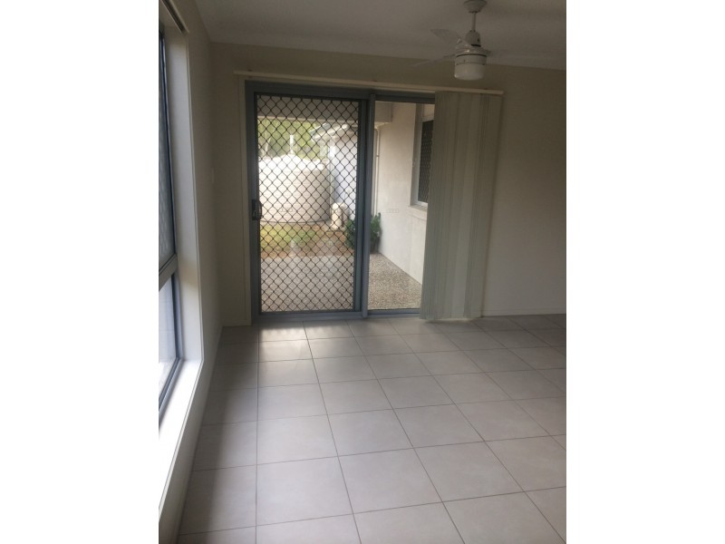 27 Scarborough circuit, Blacks Beach QLD 4740