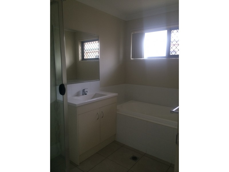 27 Scarborough circuit, Blacks Beach QLD 4740