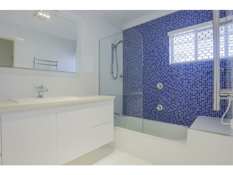 11 Bona Vista Drive, Mount Pleasant QLD 4740