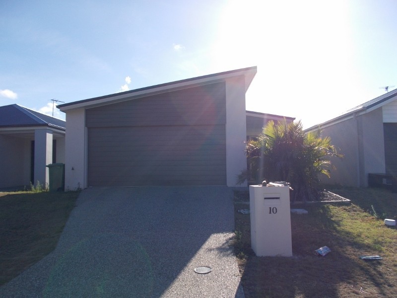 10 Warilla View, Blacks Beach QLD 4740
