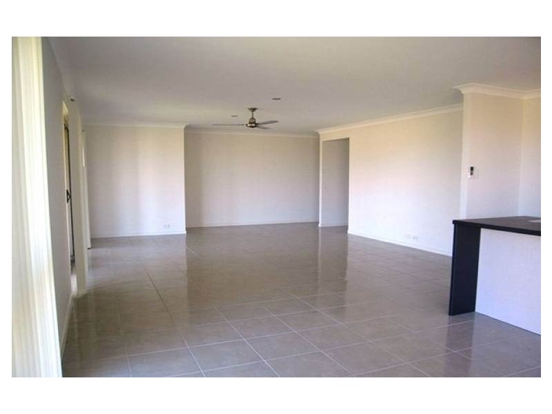 68 Dawson Boulevard, Rural View QLD 4740