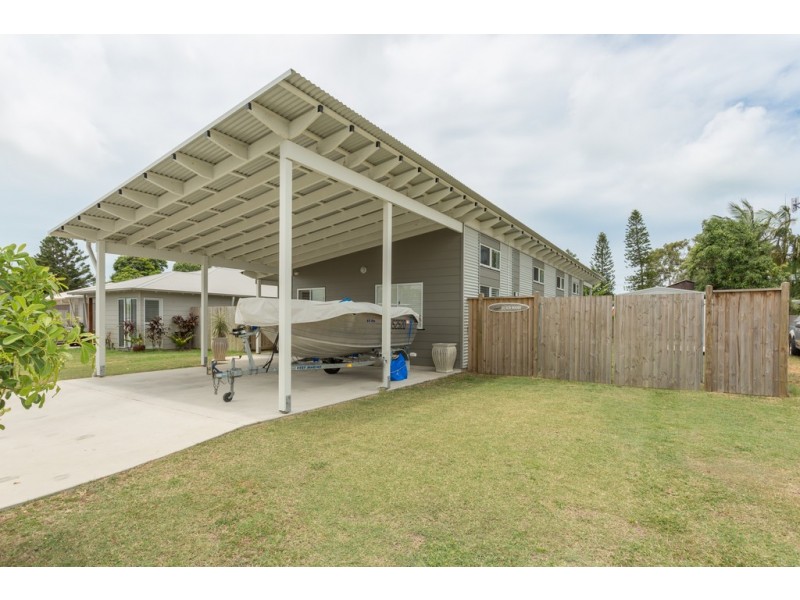 8 Jennifer Court, Bucasia QLD 4750