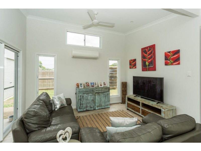 8 Jennifer Court, Bucasia QLD 4750