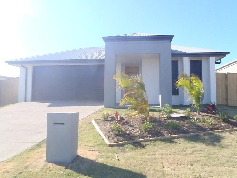48 Newport Parade, Blacks Beach QLD 4740