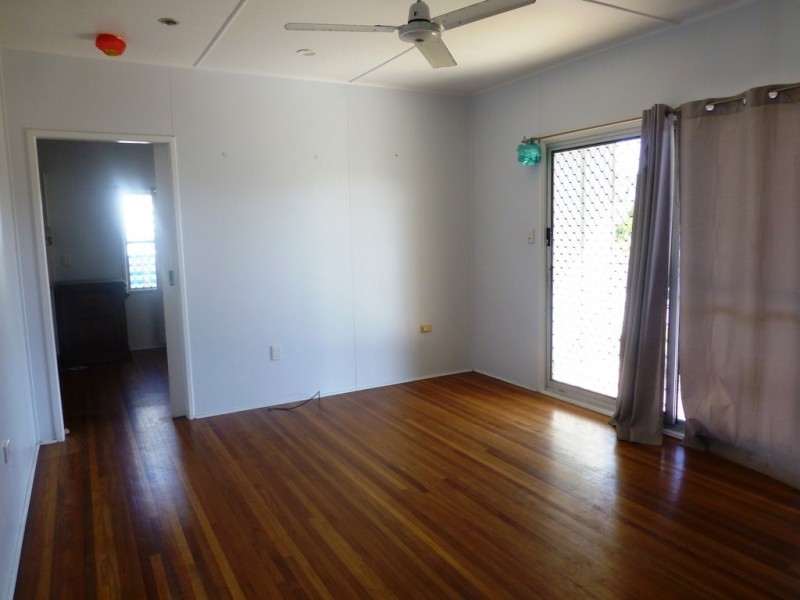 16 McGinn Street, West Mackay QLD 4740