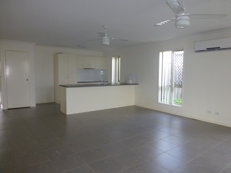 33 Trinity Parade, Blacks Beach QLD 4740