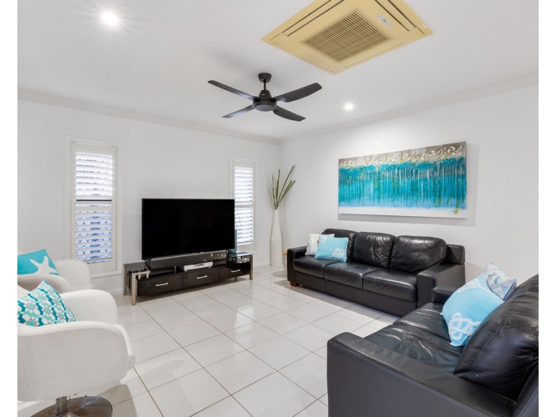 13 Reef Parade, East Mackay QLD 4740