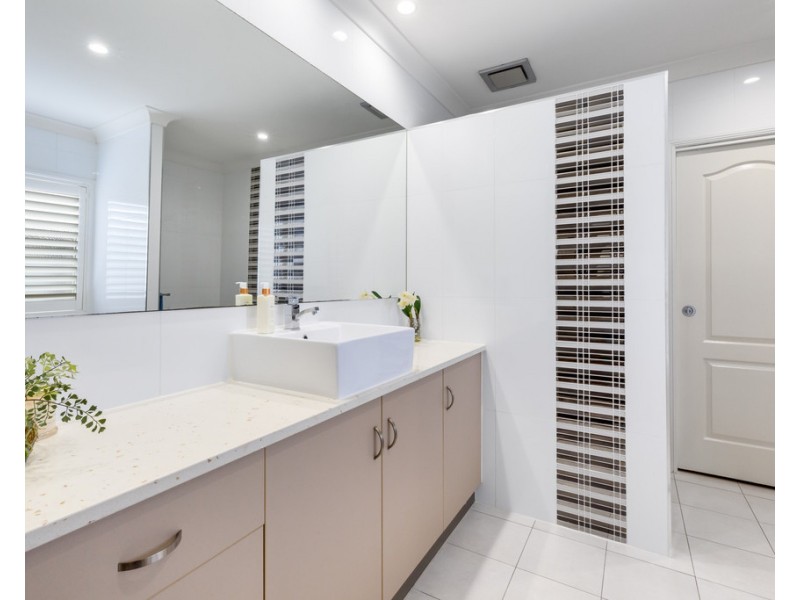 13 Reef Parade, East Mackay QLD 4740