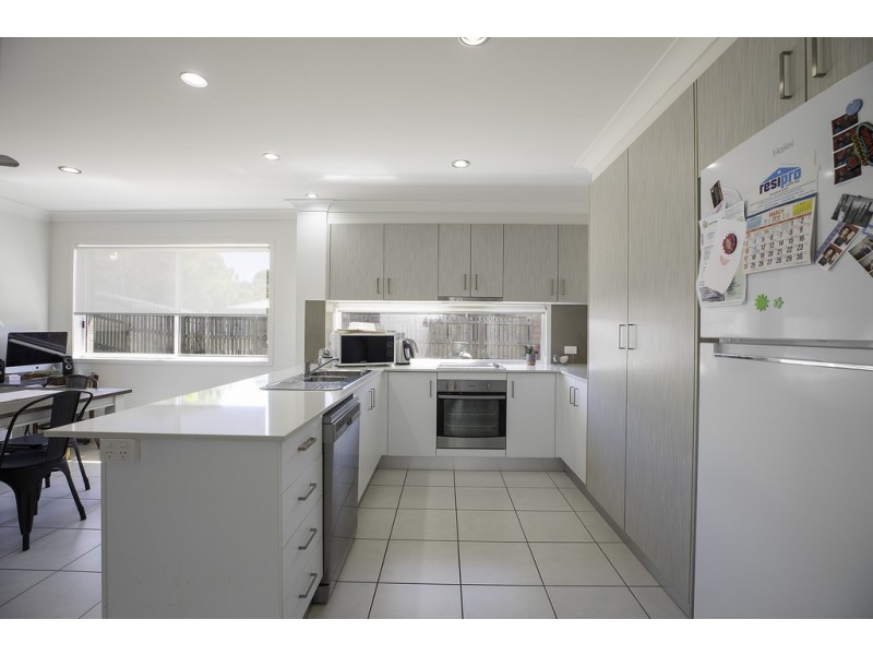 23 Hinze Circuit, Rural View QLD 4740