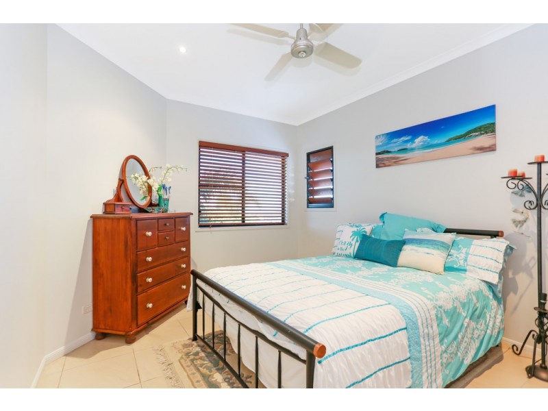 11 Coral Ridge Drive, Eimeo QLD 4740