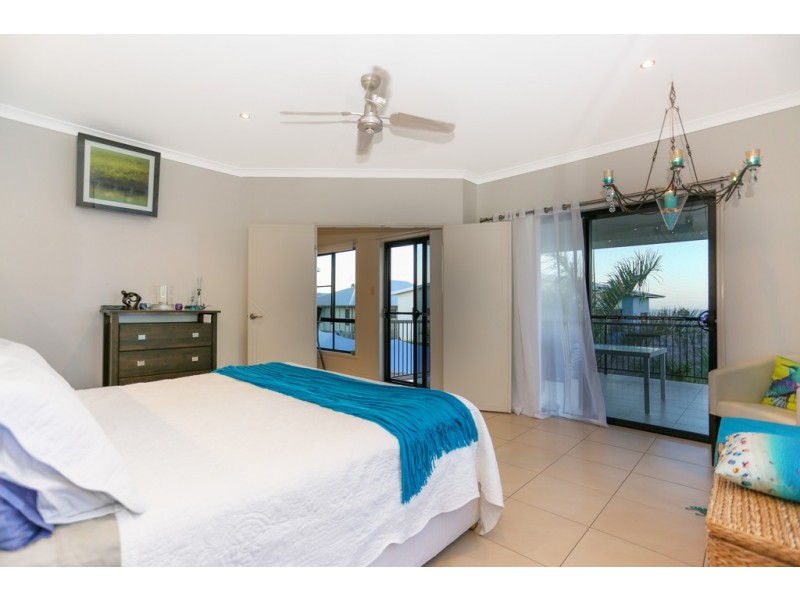 11 Coral Ridge Drive, Eimeo QLD 4740