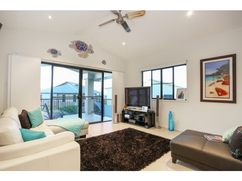 11 Coral Ridge Drive, Eimeo QLD 4740