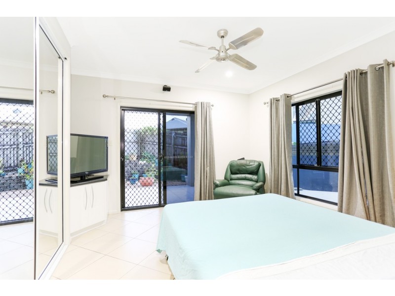 11 Coral Ridge Drive, Eimeo QLD 4740