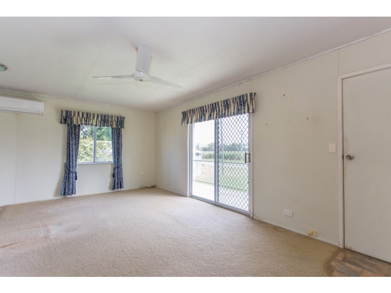 242 Mt Martin Loop Road, Mirani QLD 4754