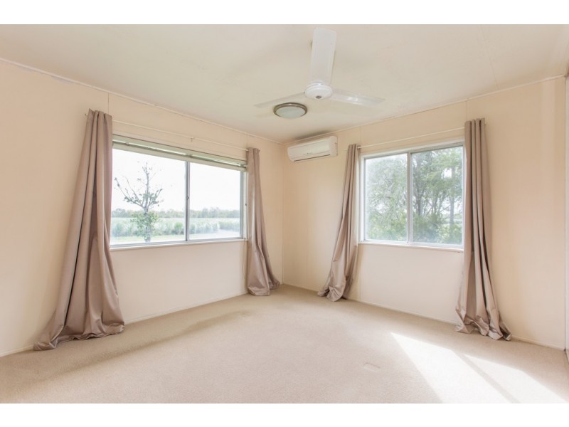 242 Mt Martin Loop Road, Mirani QLD 4754