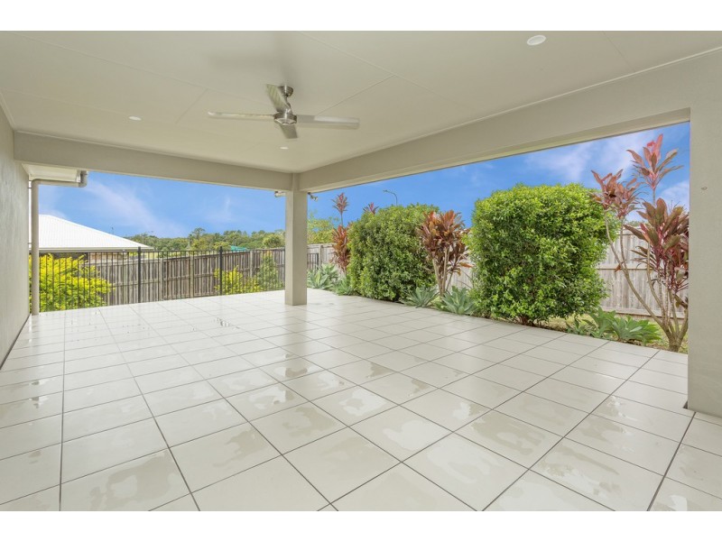 16 Kerrisdale Crescent, Beaconsfield QLD 4740