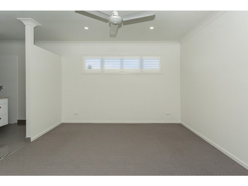 16 Kerrisdale Crescent, Beaconsfield QLD 4740