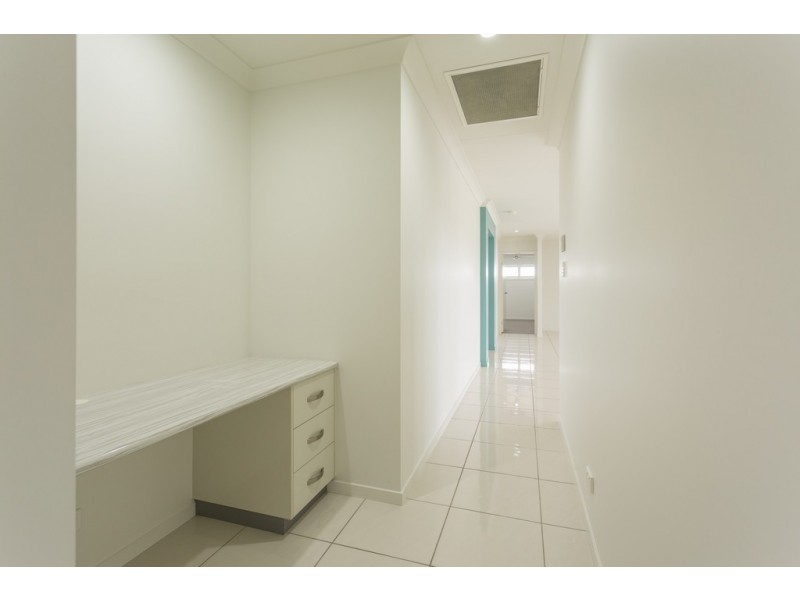 16 Kerrisdale Crescent, Beaconsfield QLD 4740