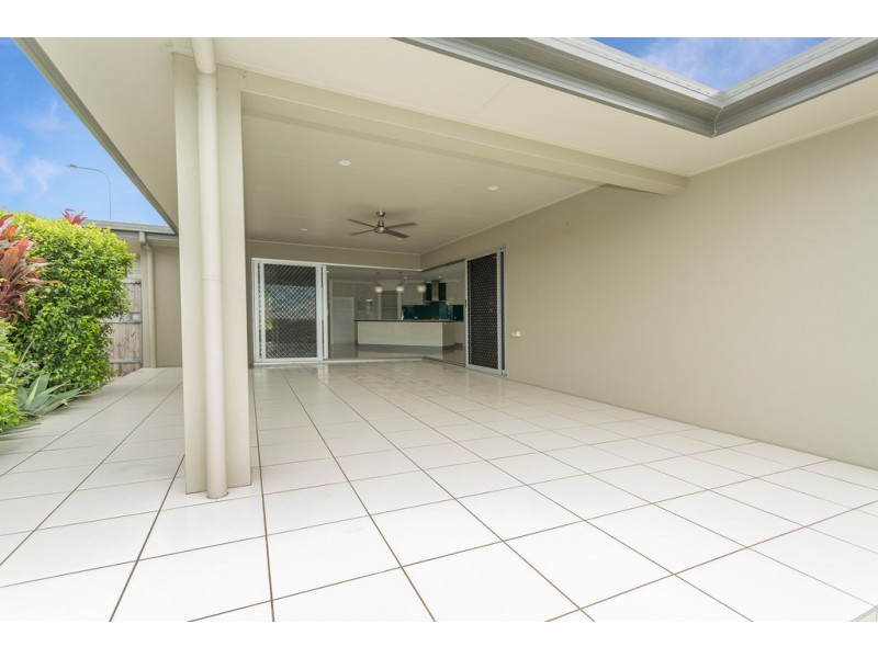 16 Kerrisdale Crescent, Beaconsfield QLD 4740