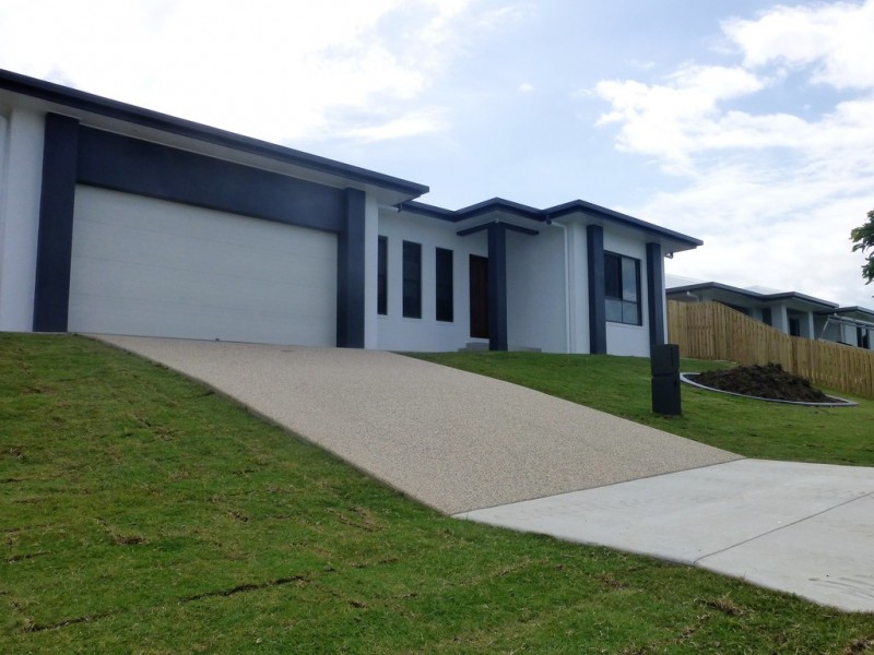 13 Bonney Street, Rural View QLD 4740