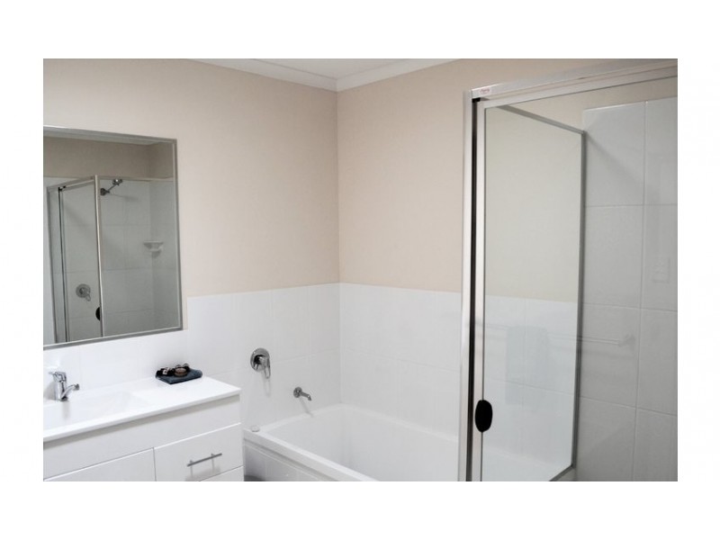 42 Vincent Street, South Mackay QLD 4740