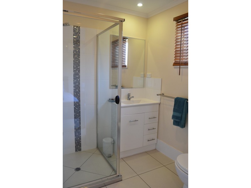 42 Vincent Street, South Mackay QLD 4740