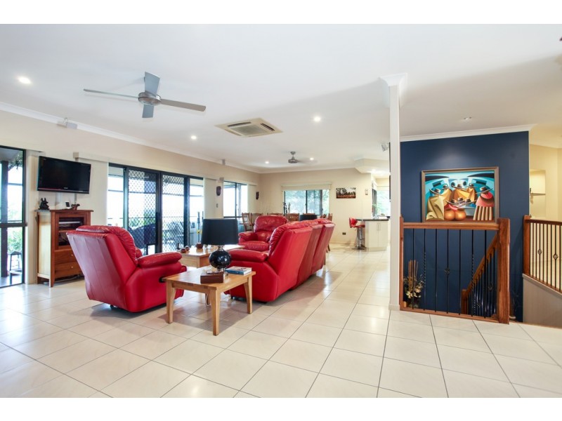 17 Vailala Rise, Rural View QLD 4740
