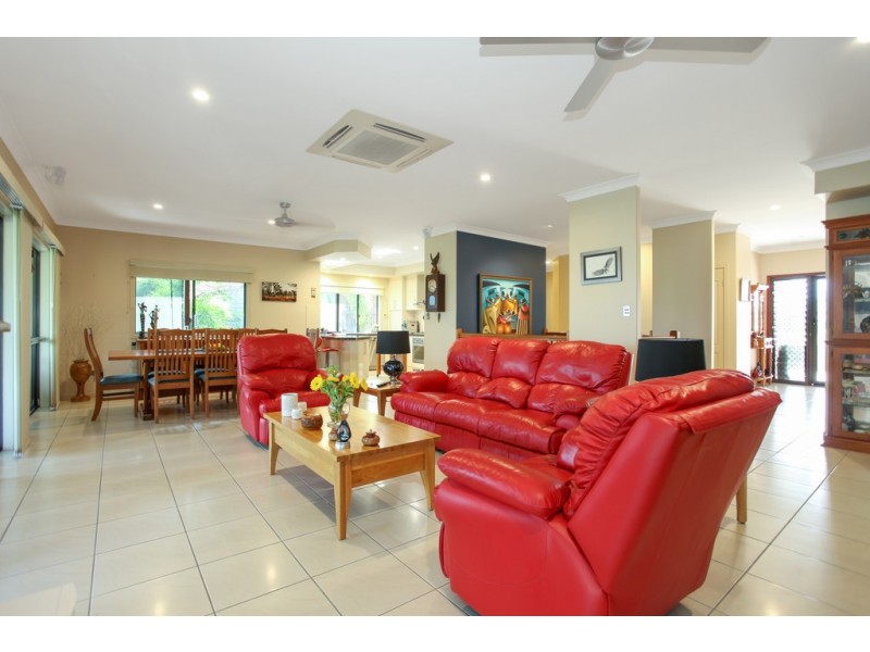 17 Vailala Rise, Rural View QLD 4740