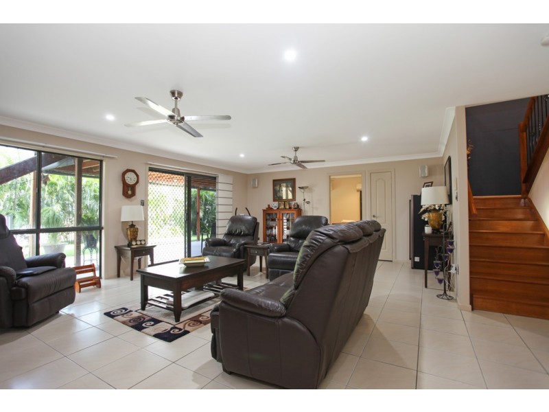 17 Vailala Rise, Rural View QLD 4740