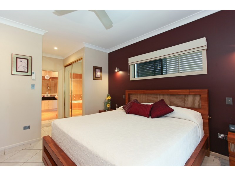 17 Vailala Rise, Rural View QLD 4740