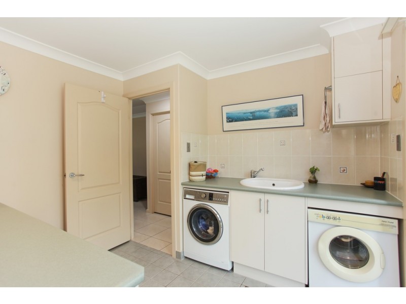 17 Vailala Rise, Rural View QLD 4740