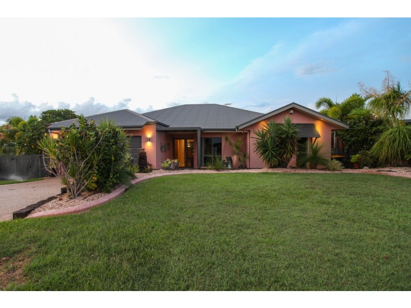 17 Vailala Rise, Rural View QLD 4740