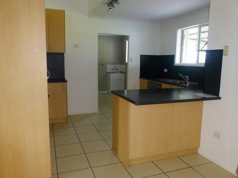 8 Forgan Street, North Mackay QLD 4740