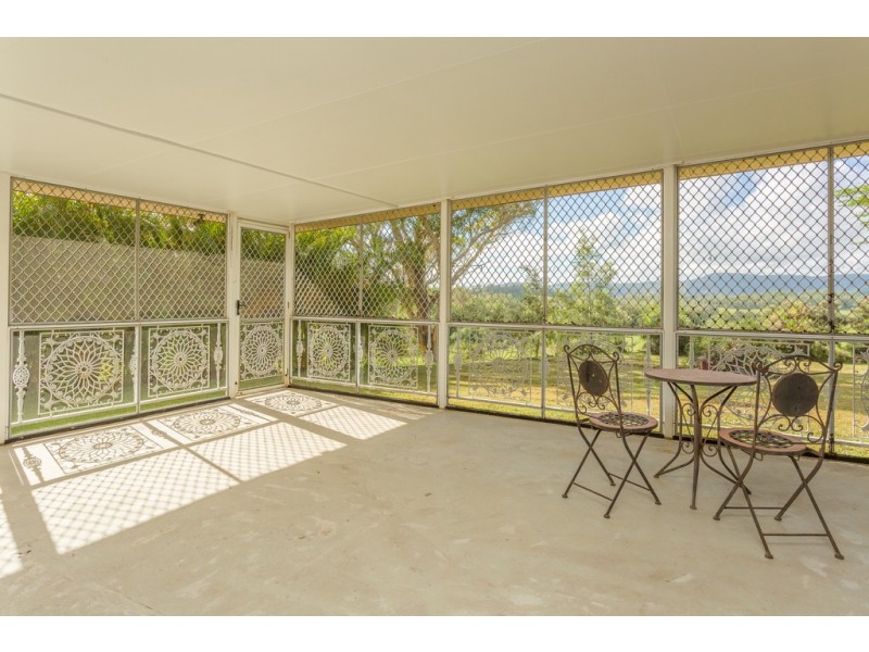 289 West Plane Creek Road, Sarina QLD 4737