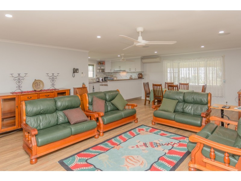 289 West Plane Creek Road, Sarina QLD 4737