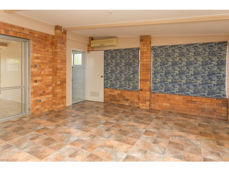 13 Barton Street, West Mackay QLD 4740