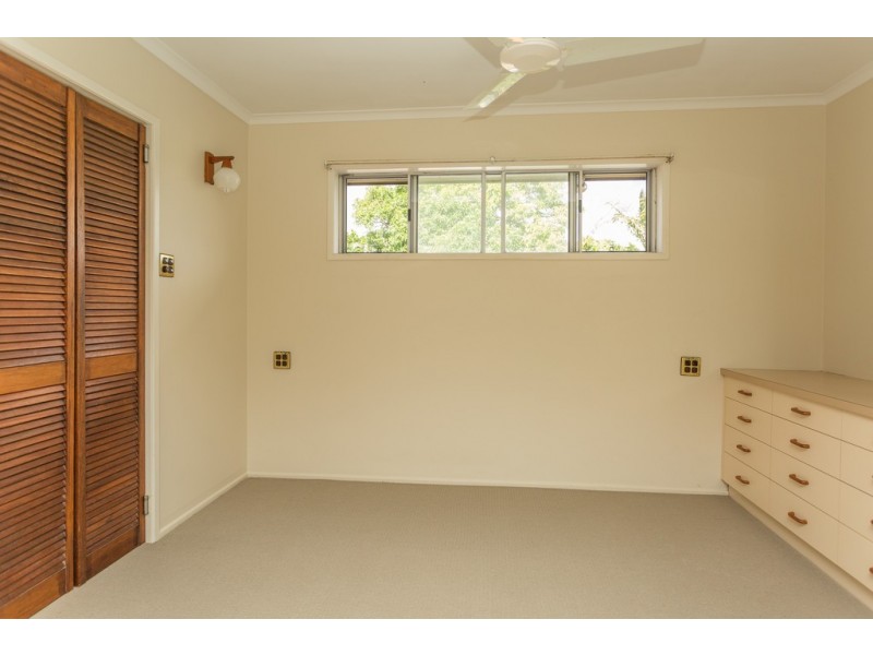 13 Barton Street, West Mackay QLD 4740