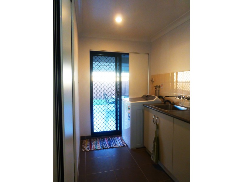 16 Peacock Place, Marian QLD 4753