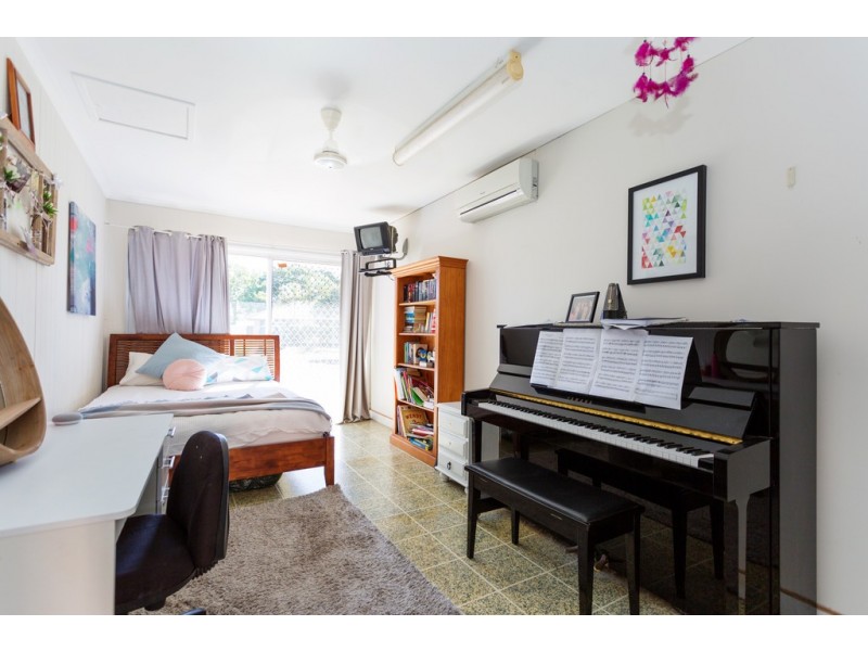 72 Tropical Avenue, Andergrove QLD 4740
